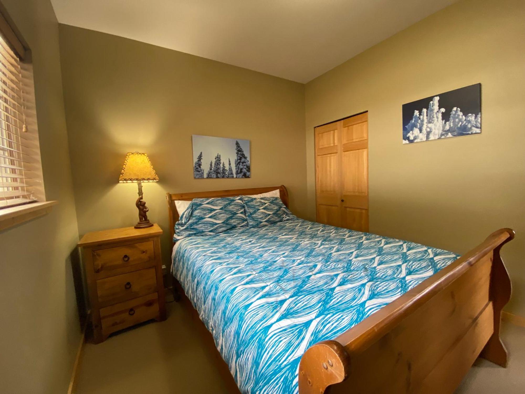 Morrisey Chalet At Sun Peaks Exterior photo