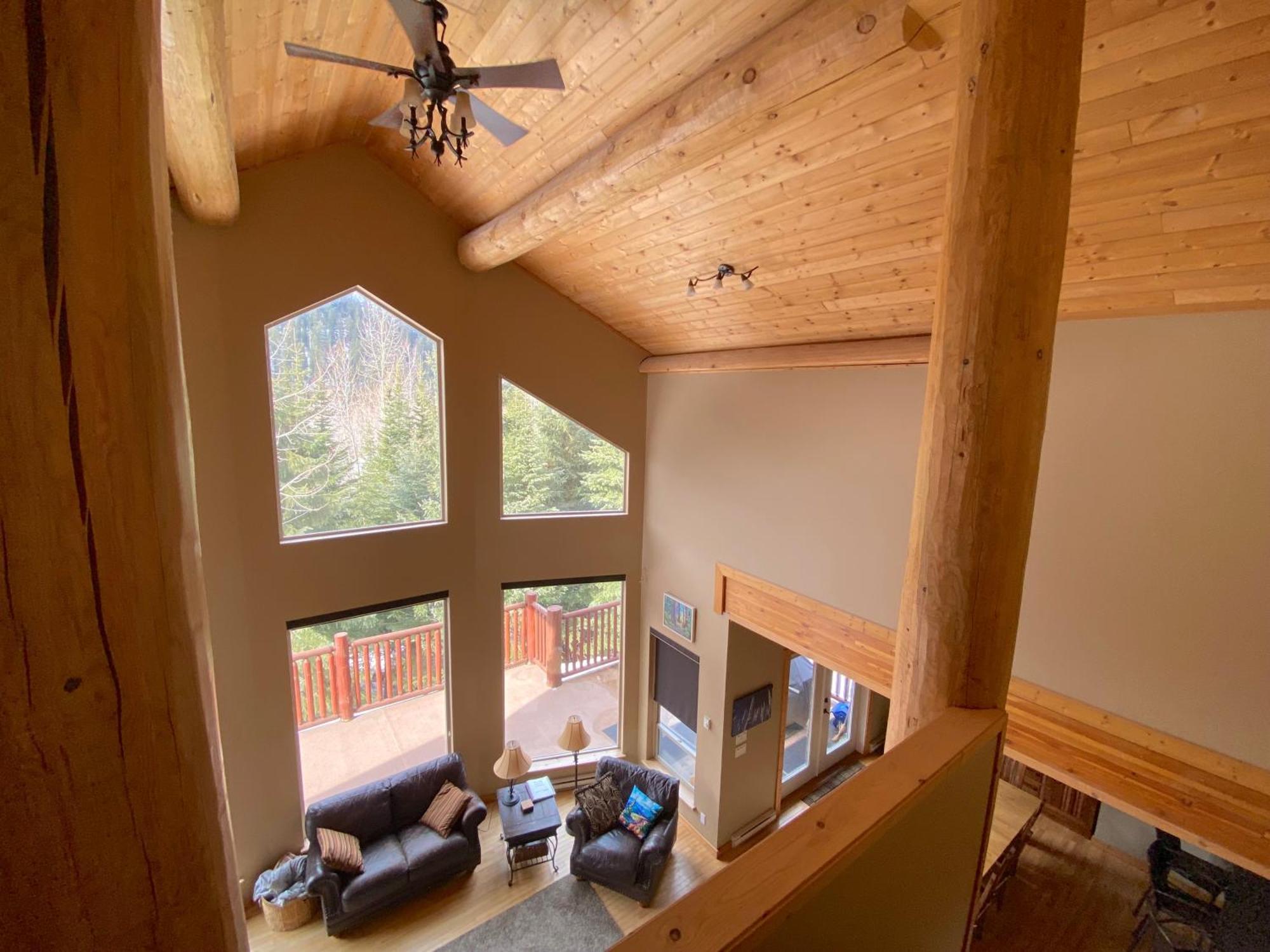 Morrisey Chalet At Sun Peaks Exterior photo